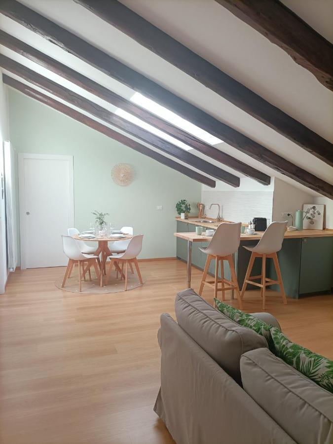 גוריציה Loving My Rooms 1 - Deliziosa Mansarda In Centro מראה חיצוני תמונה